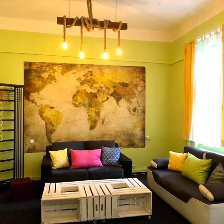 Spacious Old Town Ferhadija Apartman
