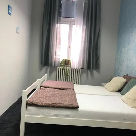 Spacious Tuzlaks Ferhadija Apartmán *
