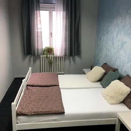 公寓 Spacious Old Town Ferhadija 塞拉耶佛
